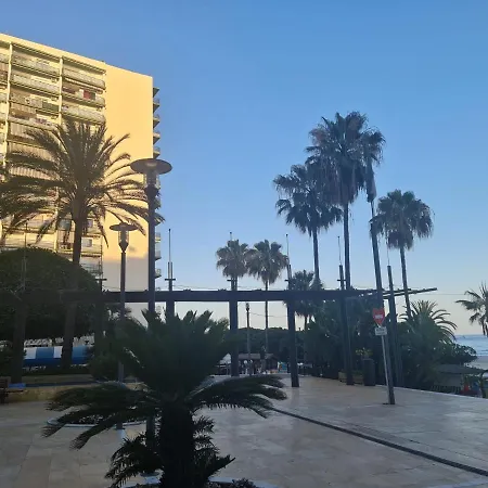 Apto En El Centro, Junto A La Playa, アパート