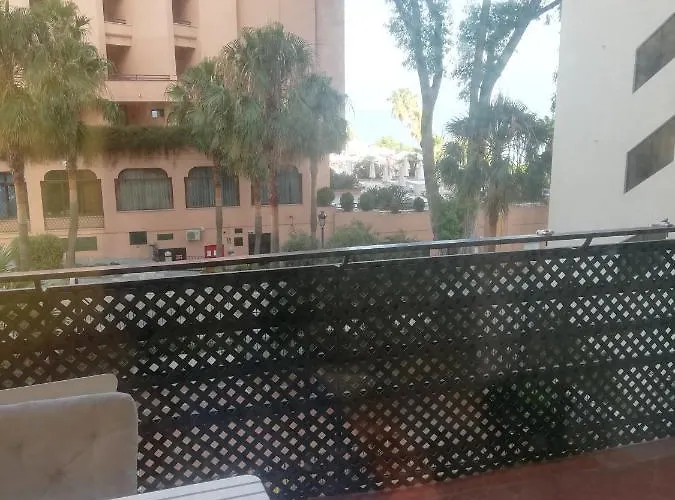 Apto En El Centro, Junto A La Playa, * Marbella