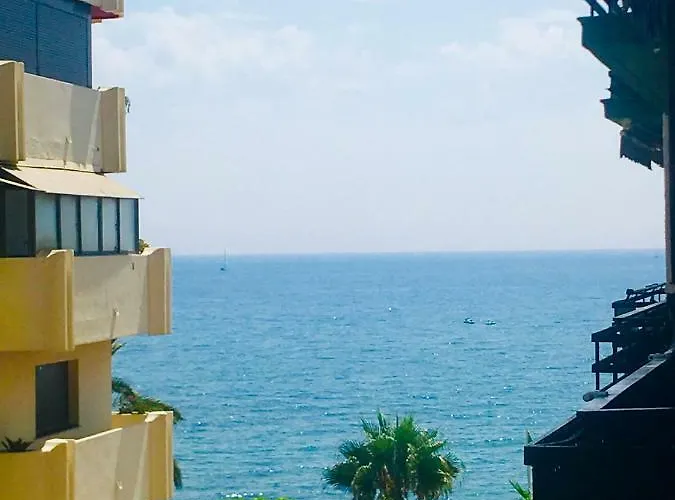 Apto En El Centro, Junto A La Playa, * Marbella