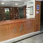 Apto En El Centro, Junto A La Playa, * 马尔韦利亚